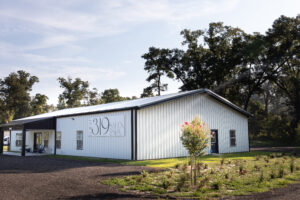 Root 319 Salon & Spa