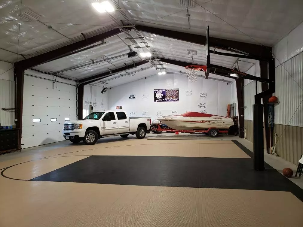 A residential steel garage for our clients in Arizona.